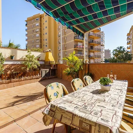 Malagasuite Relax Terrace & Pool توريمولينوس
