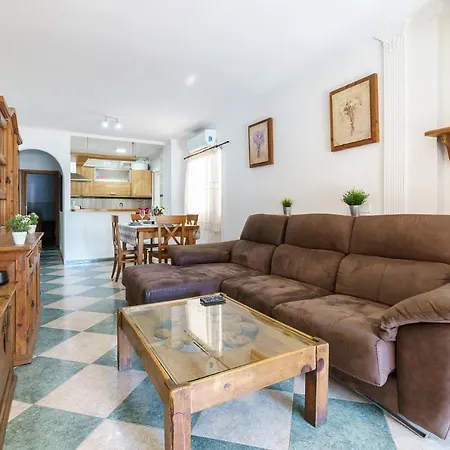 Malagasuite Relax Terrace & Pool Apartment *
