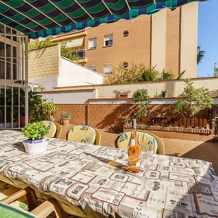 Malagasuite Relax Terrace & Pool * توريمولينوس