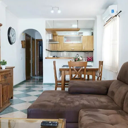 Malagasuite Relax Terrace & Pool * توريمولينوس